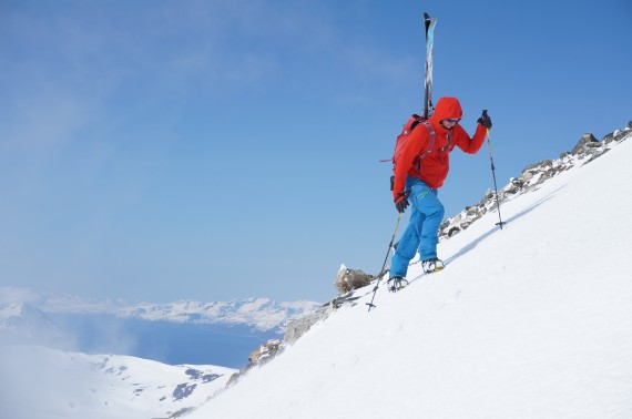 Skiing the Tverrbakktinden 1392 a few days ago with my friend Patrik Jonsson. Photo: Jimmy Halvardsson