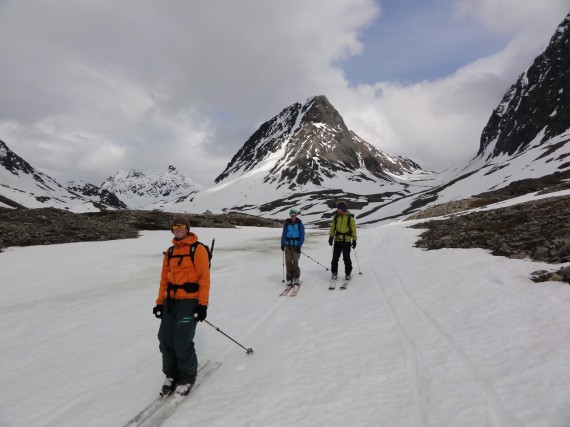 Ski touring in Lyngen, Ellendaltinden.