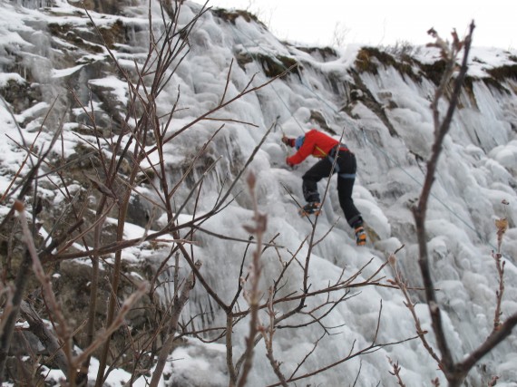 Ice climbing with Ascent Descent