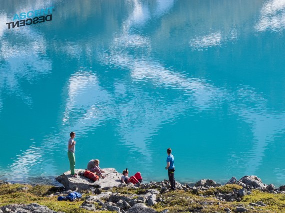 Beautiful setting in the Lyngen mountains. Stopping for a swim on our trek and navigation day. Photo: Jimmy Halvardsson