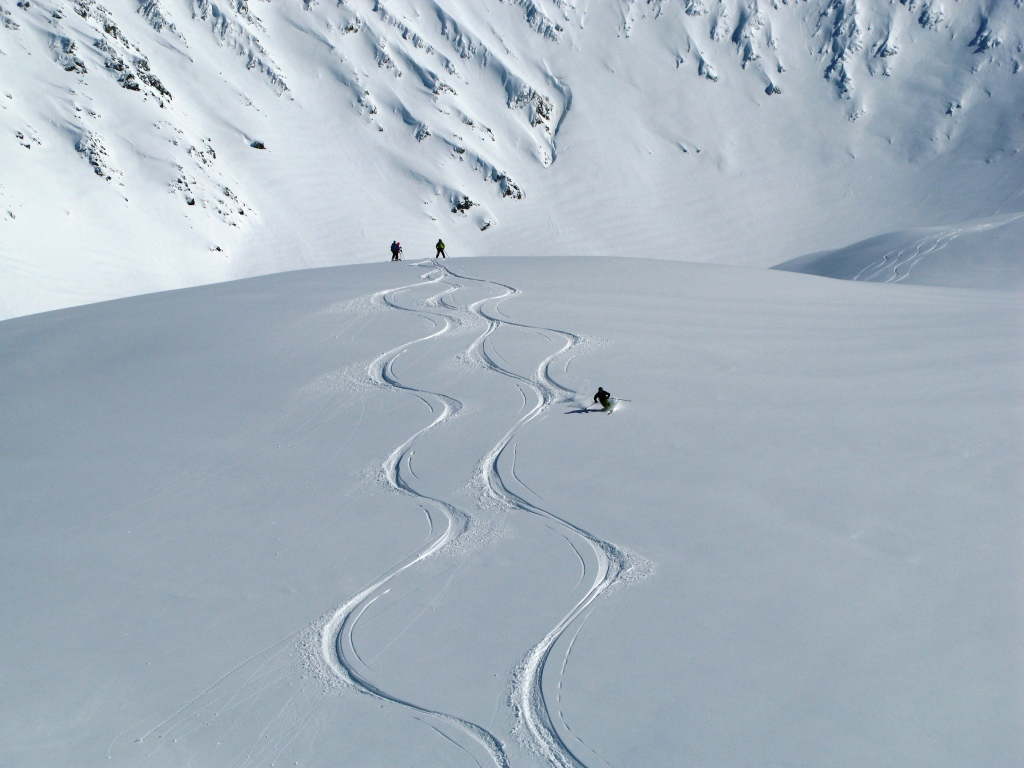 Skitouring in Lyngen with Ascent Descent