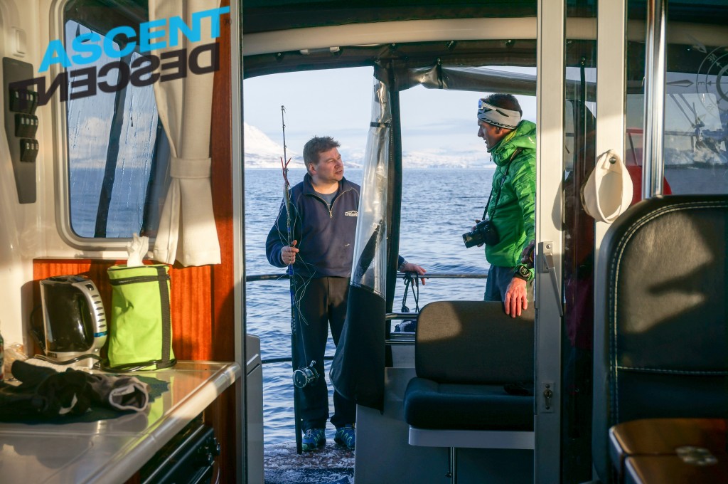 We put one day with the boat in the package for each group to enjoy the fantastic skiing on the islands, scenery and if the sea is calm we might stop and try to catch some cod.